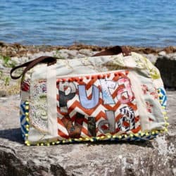 Weekender Taschen Unikate, handgefertigt mit gesticktem Pura Vida Schriftzug in verschiedenen Farben